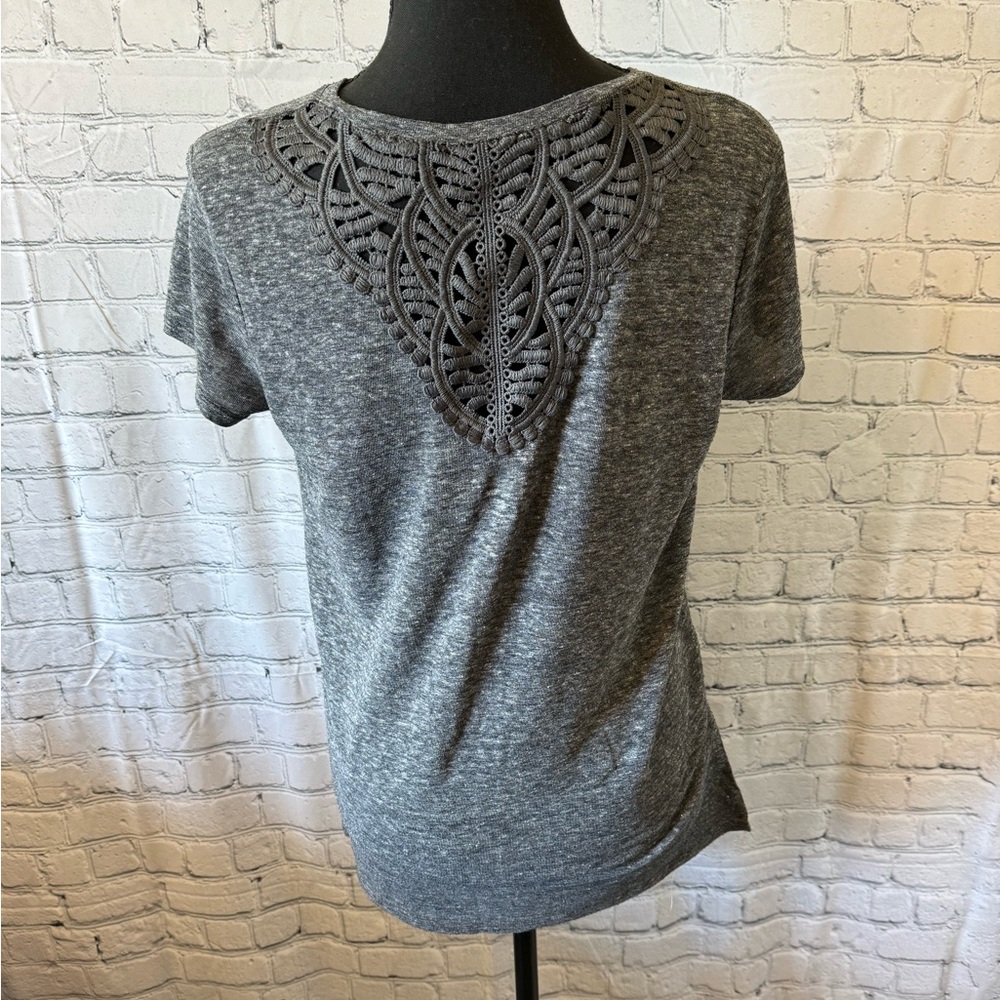 Tshirt with decorative back